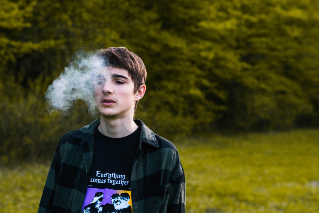 Wellbrook explores which risk factors make signs of drug use in teens more likely