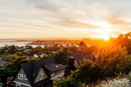 Wellbrook Recovery sheds light on whether a sober living house is the right choice for you.