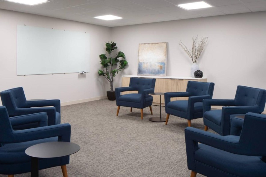 Windrose_Recovery_Group Room_Ryan_Hainey_Photography_011_web (1)